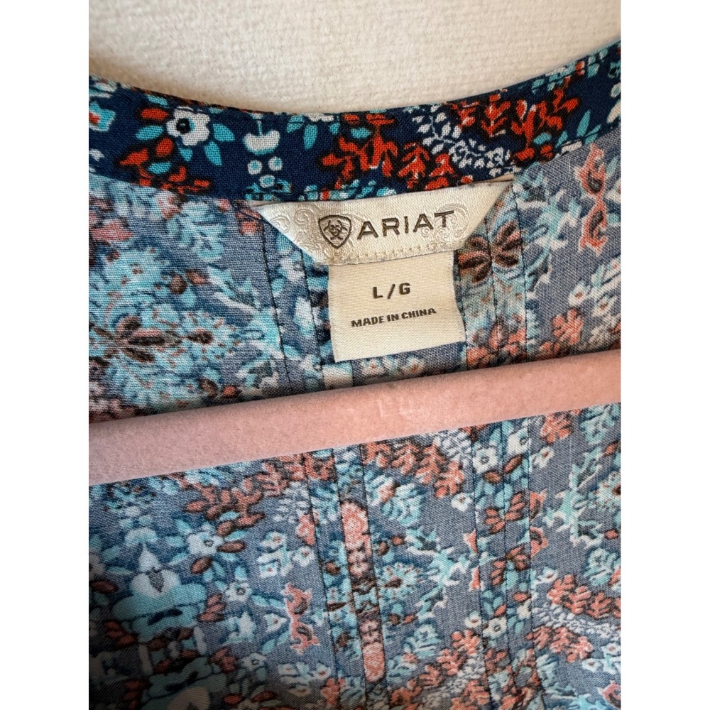 Ariat Womens Blue Orange Medallion Floral Pleated V-Neck 3/4 Sleeve Blouse L - Picture 3 of 5